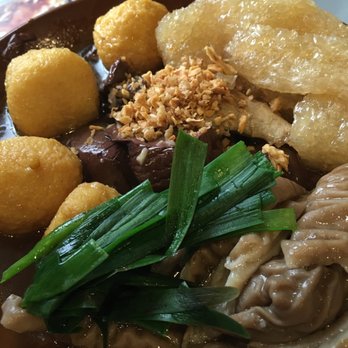 Cafe le Majestik - mong kok broadway (curry fish balls, chitterlings, pork skin, pig blood jelly, chives) - Hong Kong Style Cafe Near Me - Scarborough, Ontario Cafe le Majestik - mong kok broadway (curry fish balls, chitterlings, pork skin, pig blood jelly, chives) - Hong Kong Style Cafe Near Me - Scarborough, Ontario