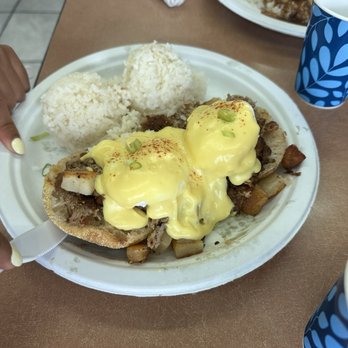 Button Up Cafe - 2. Kalua Pork Hash Eggs Benny - Breakfast & Brunch Near Me - Pearl City, Hawaii Button Up Cafe - 2. Kalua Pork Hash Eggs Benny - Breakfast & Brunch Near Me - Pearl City, Hawaii