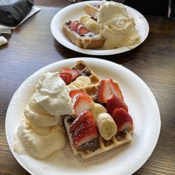 Waffle and Berry - Aussie in paradise - Waffles Near Me - Honolulu, Hawaii Waffle and Berry - Aussie in paradise - Waffles Near Me - Honolulu, Hawaii
