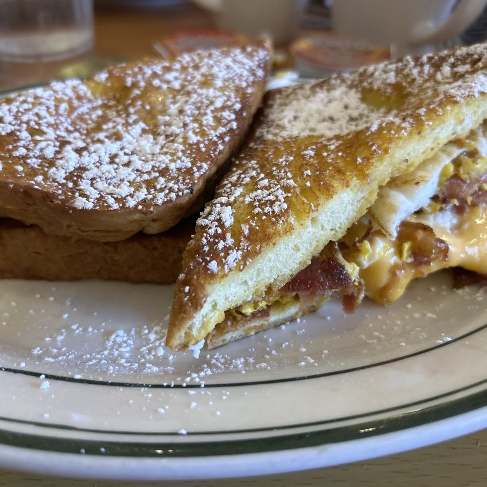 Staten Island Diner - Uncle Rob breakfast sandwich - Diners Near Me - Staten Island, New York Staten Island Diner - Uncle Rob breakfast sandwich - Diners Near Me - Staten Island, New York