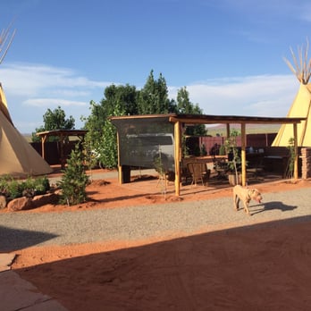 Monument Valley Tipi Village - Common area (and local dog) - Bed & Breakfast Near Me - Monument Valley, Utah Monument Valley Tipi Village - Common area (and local dog) - Bed & Breakfast Near Me - Monument Valley, Utah
