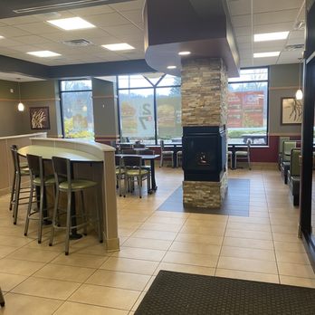 Arby's - Spotless - Fast Food Near Me - Niles, Ohio