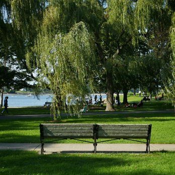 Salem Willows Park - Plenty of benches and open spaces around - Parks Near Me - Salem, Massachusetts