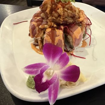 Tekkamaki Sushi - Crispy California Roll - Sushi Bars Near Me - Medford, Oregon Tekkamaki Sushi - Crispy California Roll - Sushi Bars Near Me - Medford, Oregon