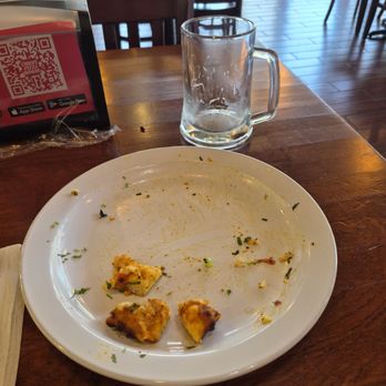 Curry Pizza Place - Empty plate - Pizza Near Me - San Ramon, California Curry Pizza Place - Empty plate - Pizza Near Me - San Ramon, California