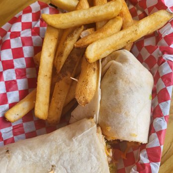 Boat Dock Bar & Grill - American Near Me - Blue Ridge, Georgia