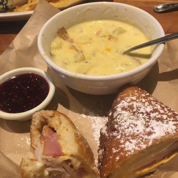 Cheddar's Scratch Kitchen - American Near Me - Laredo, Texas