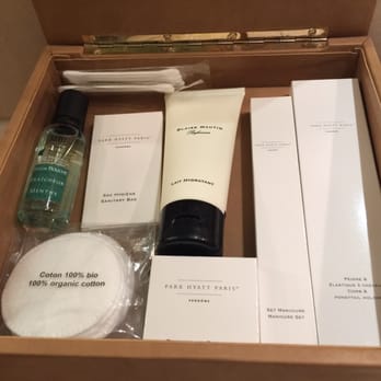 Park Hyatt Paris-Vendome - Some of the many terrific toiletries... Organic cotton used - Hotels Near Me - Paris, 75