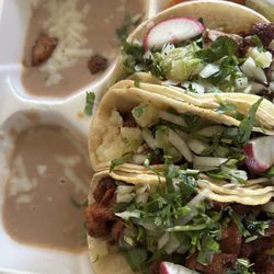 El Taco Amigo 3 - Al pastor tacos