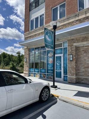 Another Broken Egg Cafe by null