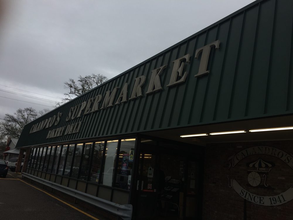 Social spots from Calandro's Supermarket