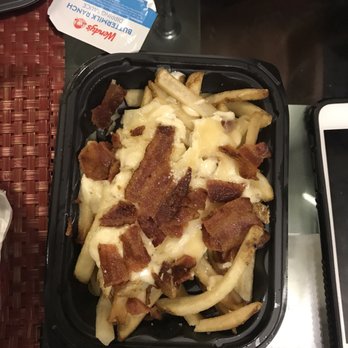 Wendy's - Loaded fries - Fast Food Near Me - San Juan, Puerto Rico