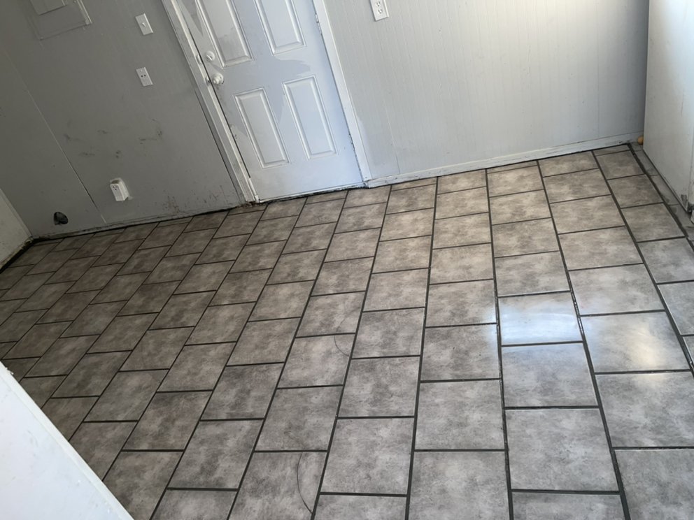 Slide of Shorty's Construction