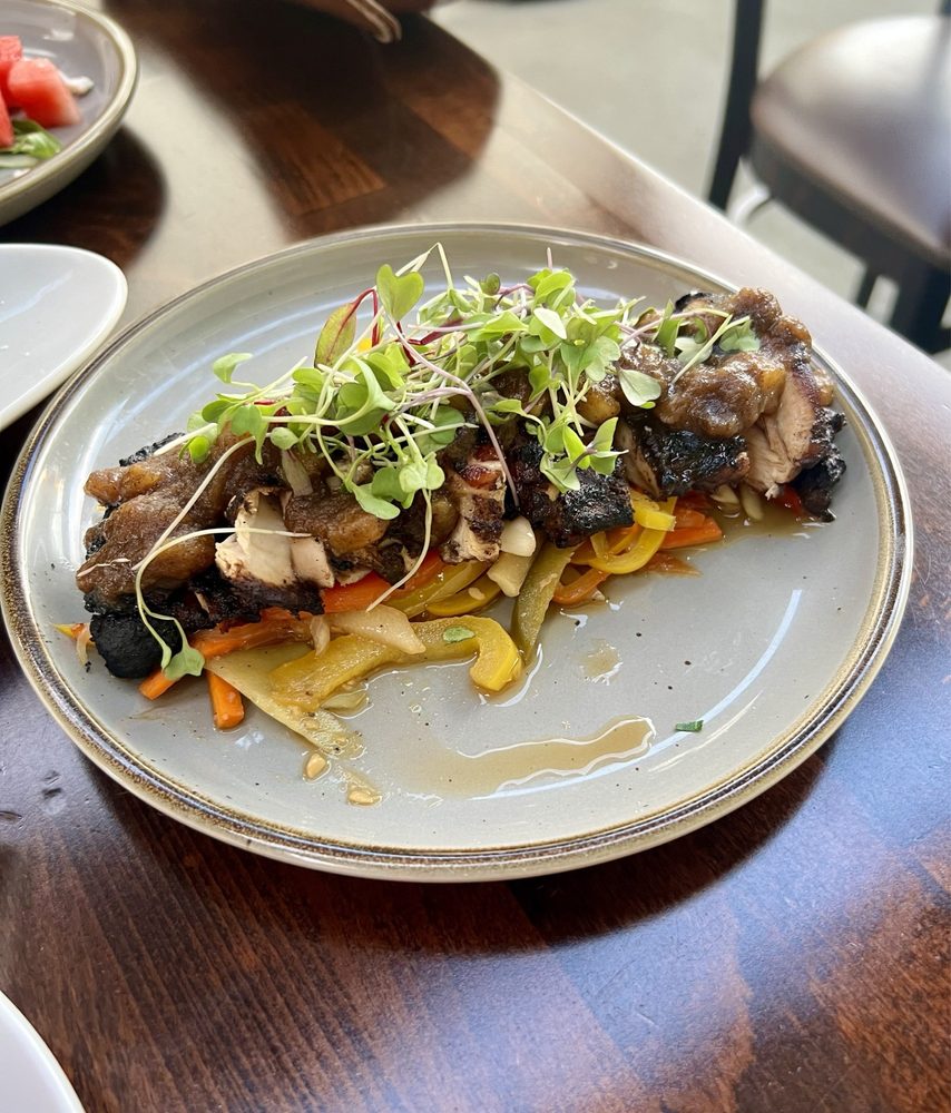 Robert’s Tropical Table