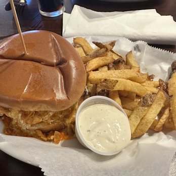 James Joyce Irish Pub & Eatery - Buffalo Chicken Sandwich - Irish Near Me - Tampa, Florida
