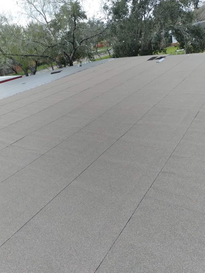 Slide of Bert's Roofing