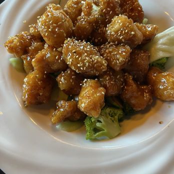 Pepper Asian Bistro II - Sesame Chicken Dinner - Chinese Near Me - Denver, Colorado Pepper Asian Bistro II - Sesame Chicken Dinner - Chinese Near Me - Denver, Colorado