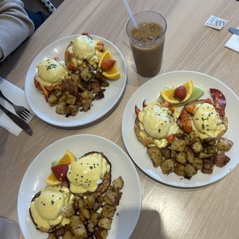 Belle's - Eggs Benedict & lobster Benedict - Cafes Near Me - Newport, Rhode Island Belle's - Eggs Benedict & lobster Benedict - Cafes Near Me - Newport, Rhode Island