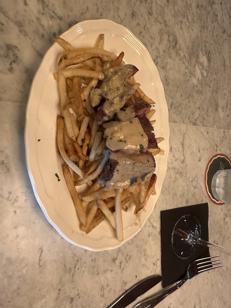 Social spots from Frenchie's