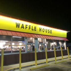Waffle House - Empty lot says a lot