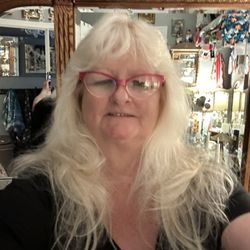 Ulta Beauty - I'm just an old woman looking for some make up advice and they treated me like I don't know I had the plague or something