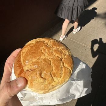 Feida Bakery - Bolo bao - Bakeries Near Me - Chicago, Illinois