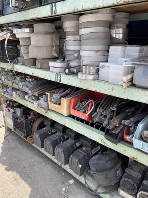 Apex Electronics/Apex Surplus Corporation by null