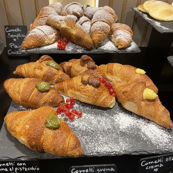 Palazzo Navona Hotel - Breakfast buffet - Hotels Near Me - Rome, RM Palazzo Navona Hotel - Breakfast buffet - Hotels Near Me - Rome, RM