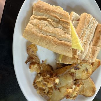 Trip's Diner - Tampa - Breakfast Cuban - definitely a good pick - Diners Near Me - Tampa, Florida Trip's Diner - Tampa - Breakfast Cuban - definitely a good pick - Diners Near Me - Tampa, Florida