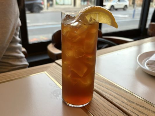 BAR ST-DENIS by null