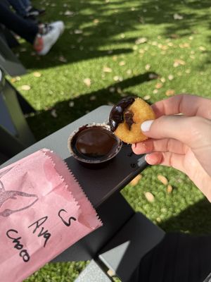 Little Lucy's by null