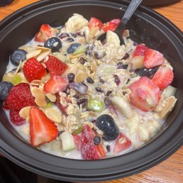 Berry & Almond Overnight Oats
