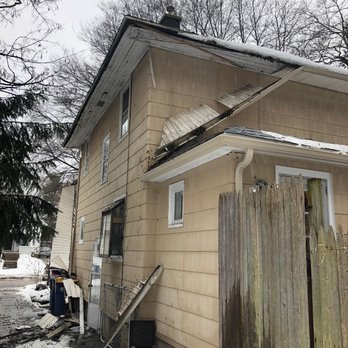1-800-HANSONS - Hanson's installed gutters that fell off the house a few months later. - Windows Installation Near Me - West VAlley City, Utah 1-800-HANSONS - Hanson's installed gutters that fell off the house a few months later. - Windows Installation Near Me - West VAlley City, Utah