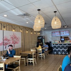Tenya Japanese Eatery - Interior @kat.eats