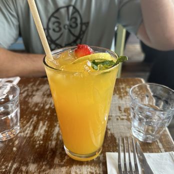 Couleur Café - Mango lemonade - French Near Me - Brooklyn, New York Couleur Café - Mango lemonade - French Near Me - Brooklyn, New York