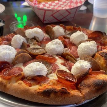 Rickety Cricket Brewing - Pizza Near Me - Kingman, Arizona