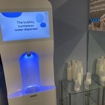 Hyatt Regency Chicago - Beverage Dispenser - Hotels Near Me - Chicago, Illinois