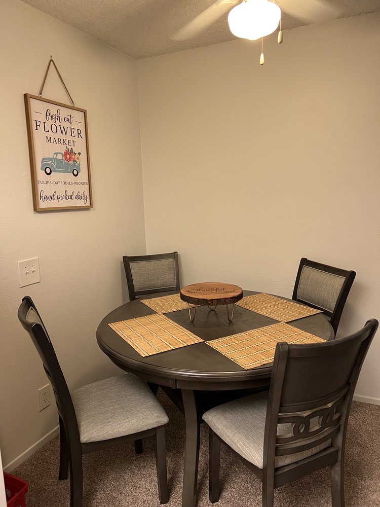 DISCOUNT FURNITURE CENTER Updated August 2024 21 Reviews 520 E