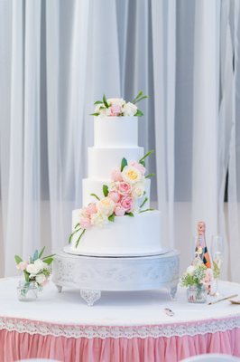 Van’s Bakery by null