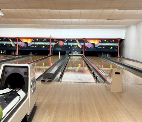 Hometown Lanes & Sports Bar