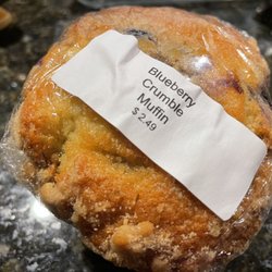 Cumberland Foodstop - Blueberry crumble muffin. Very filling