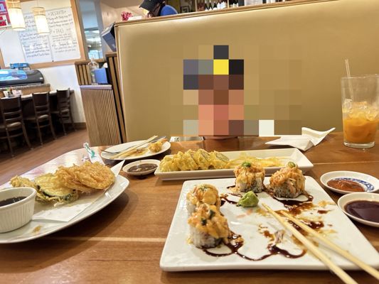 Peter's Sushi & Thai by null
