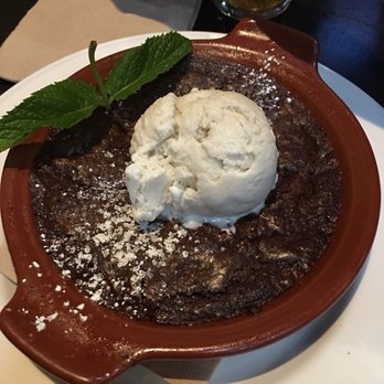 Yard House - Fresh Baked Brownie and Vanilla ice cream! - Bars Near Me - Roseville, California Yard House - Fresh Baked Brownie and Vanilla ice cream! - Bars Near Me - Roseville, California