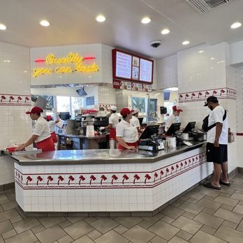 In-N-Out Burger - Pick up here - Burgers Near Me - San Diego, California In-N-Out Burger - Pick up here - Burgers Near Me - San Diego, California