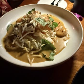 Mina's Fish House - Seafood Near Me - Kapolei, Hawaii