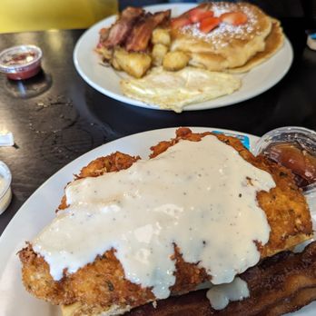 District 7 Grill - Chicken and waffles and pancake platter - Breakfast & Brunch Near Me - Houston, Texas District 7 Grill - Chicken and waffles and pancake platter - Breakfast & Brunch Near Me - Houston, Texas