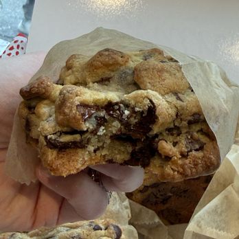 Levain Bakery - Upper East Side, NYC - Chocolate Chip - Bakeries Near Me - New York, New York