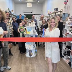 Little Freebirds - Laguna Beach Chamber of Commerce ribbon cutting
