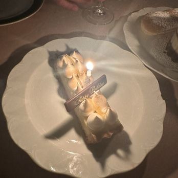 Contessa Miami - Birthday dessert - Italian Near Me - Miami, Florida Contessa Miami - Birthday dessert - Italian Near Me - Miami, Florida