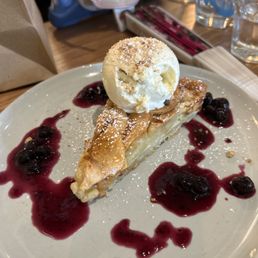 Warm Apple Tart